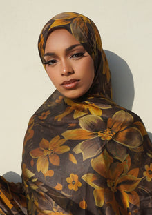  Yaslia