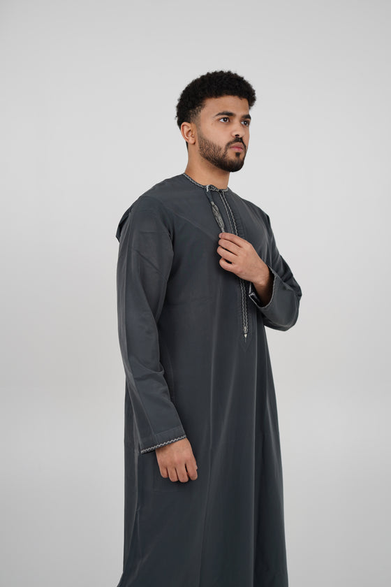 Charcoal Omani Thobe