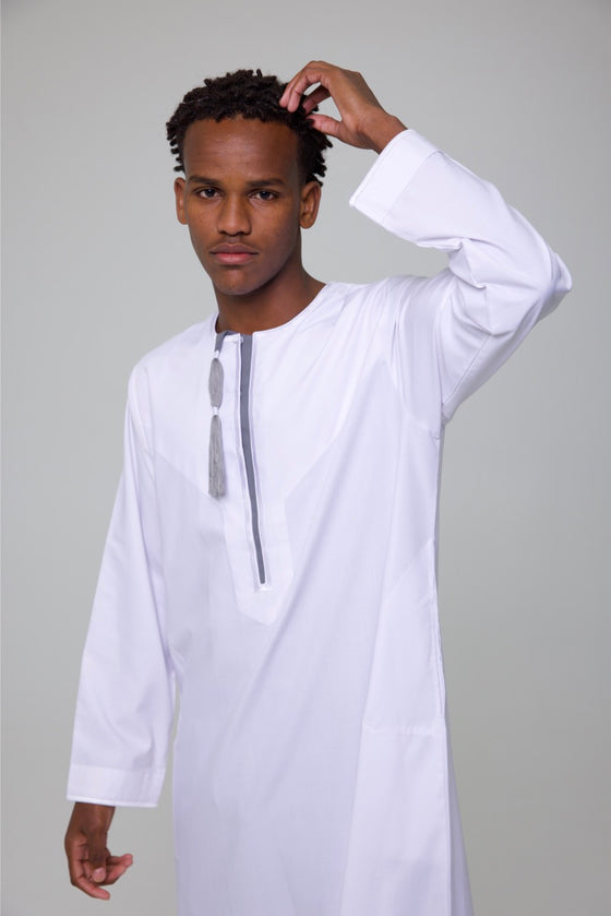 WHITE & GREY OMANI THOBE