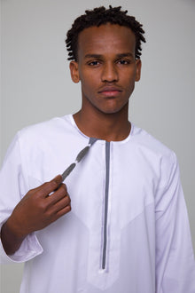  WHITE & GREY OMANI THOBE